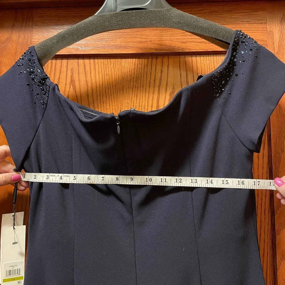 Floor length special occasion gown Calvin Klein navy blue cap sleeve - Picture 5 of 7